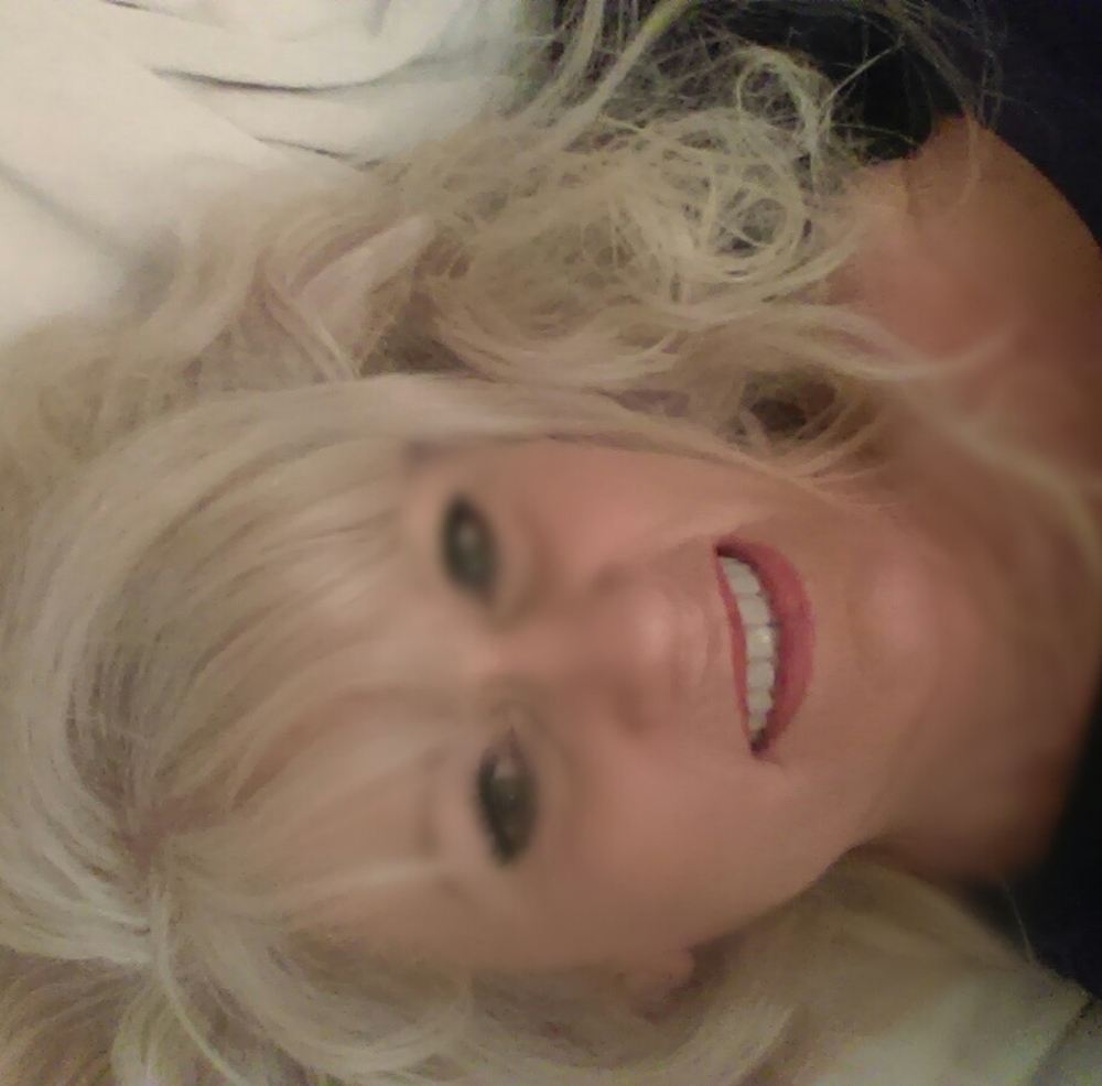 Meet your Posher, Pamela